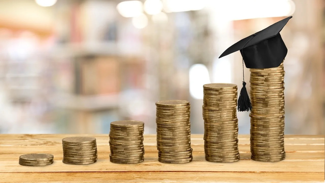 Biaya Kuliah Jurusan Farmasi, dan Beasiswa di IIK Bhakta