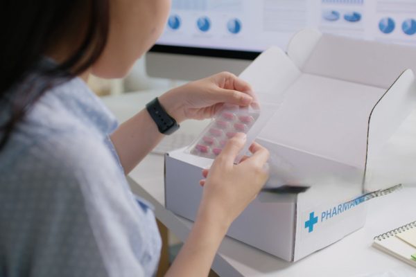 Kuliah Farmasi Kerja Apa? Ini Opsi Karir Lulusan Farmasi