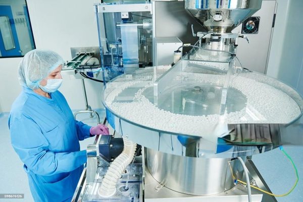 Wajib Baca! Ini Perbedaan Farmasi dan Farmasi Industri