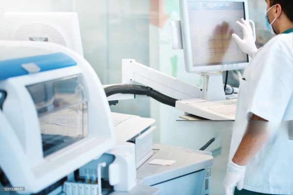 Ini Dia Bocoran Gaji Staf Laboratorium Medis