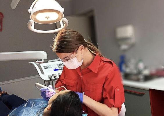 Mengenal Perawatan Ortodonti, Jenis dan Prosedurnya