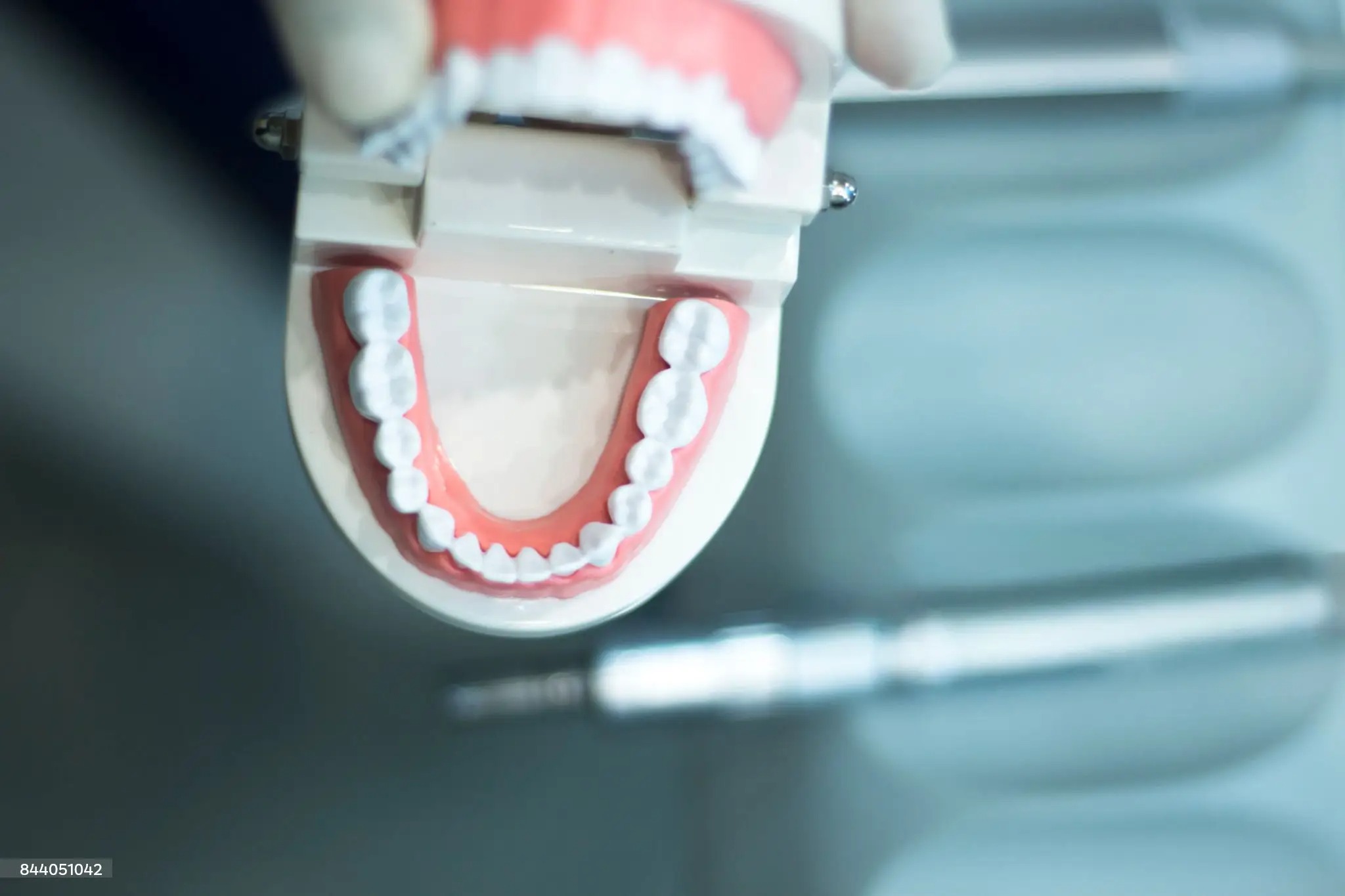 Ilmu Kedokteran Gigi: Jaga Senyum Sehat dan Kepercayaan Diri