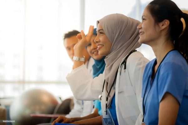 Kuliah Perawat: Berapa Tahun Diperlukan untuk Menjadi Perawat?