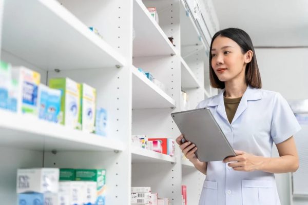 Apotek Desa Adalah? Peluang Baru untuk Lulusan Apoteker