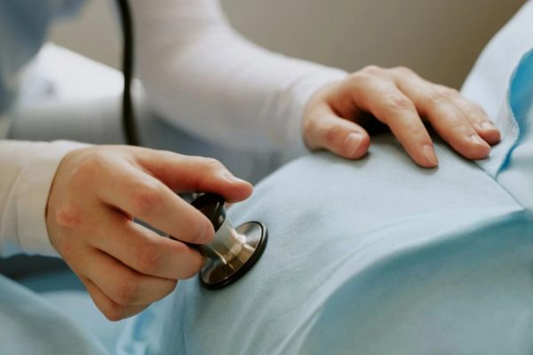 Cari Tahu Peluang Kerja Lulusan D3 Kebidanan di Sini!