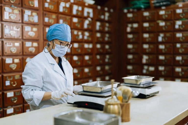 Mengenal D4 Pengobatan Tradisional Tiongkok dan Kariernya