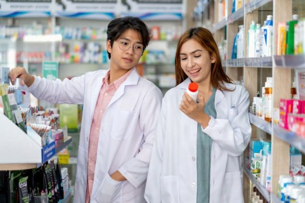 Kampus Kuliah Apoteker: Ini Rekomendasinya!