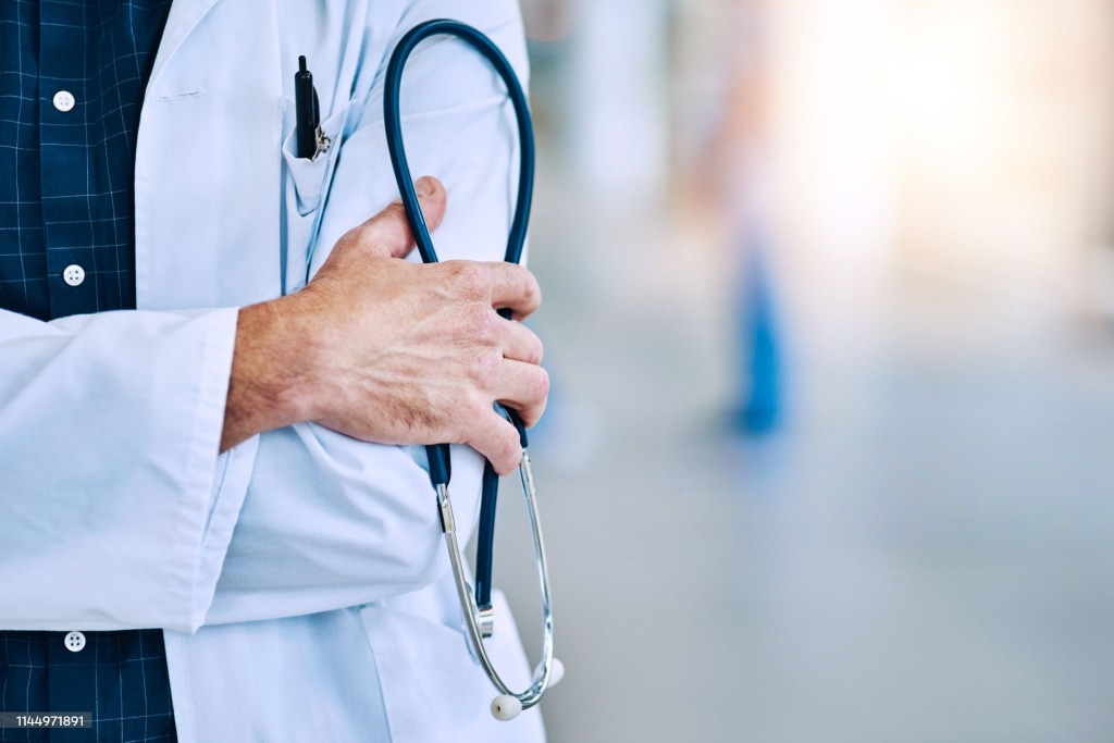 Prospek Kerja Lulusan Dokter, Bisa Kerja Apa Saja?