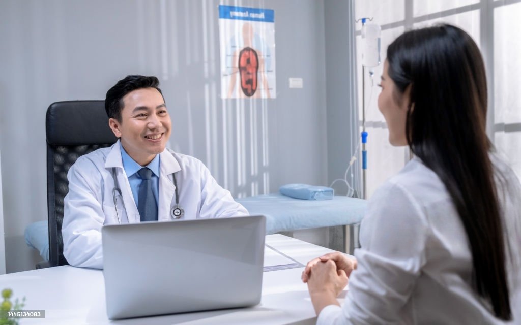 Prospek Kerja Lulusan Dokter, Bisa Kerja Apa Saja?