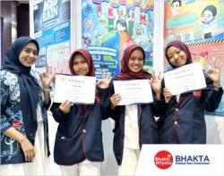 Perwakilan mahasiswa S1 Gizi raih Juara 3 Lomba Poster Nasional yang diadakan oleh Badan Meteorologi Klimatologi dan Geofisika 