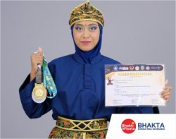 Perwakilan mahasiswa S1 Administrasi Rumah Sakit, Catherin Wahyuni raih Juara 1 dalam ajang Pencak Silat (Martial Arts) Nasional Pendekar Championship di Madiun (2025).