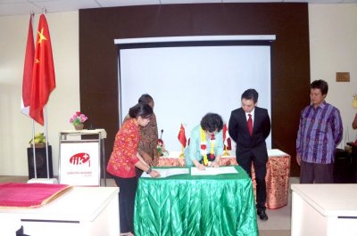IIK Jalin Kerjasama dengan Institusi Internasional untuk Tingkatkan Kualitas Pendidikan