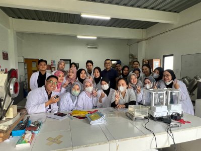 Apoteker Angkatan VIII IIK Bhakta Jalani Sumpah Profesi