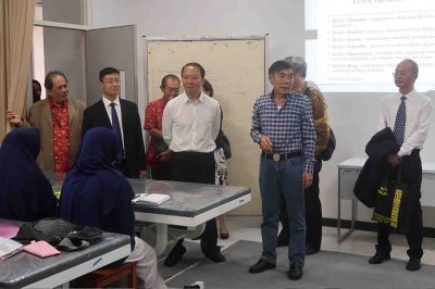 Yunnan University of Traditional Chinese Medicine (YUTCM) Kunjungi IIK BW.