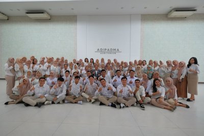 Apoteker Angkatan VIII IIK Bhakta Jalani Sumpah Profesi