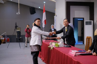 Sumpah Profesi Periode ke-12 Digelar Khidmat di Gedung Adipadma