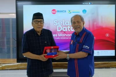 IIK Bhakti Wiyata Terima Kunjungan Studi Banding dari STIKes Maharani Malang: Perkuat Kolaborasi dalam Pengembangan Pendidikan Tinggi Kesehatan