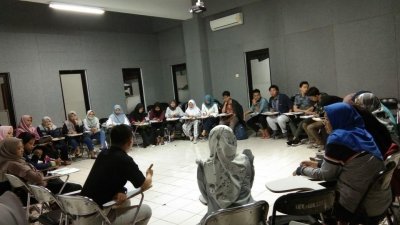 Kegiatan rutin English Club IIK BW