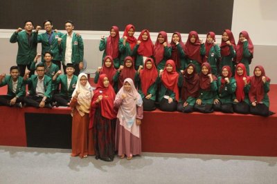 Selain mendapatkan mentor dibidang akademik, para anggota FKI akan mendapatkan ilmu mengenai agama islam.