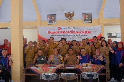IIK Bhakti Wiyata Resmi Lepas 623 Mahasiswa untuk KKN 2025 di Kecamatan Wates, Kabupaten Kediri