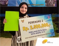 Zakinah Ramadhinah Sukirman, a D3 Dental Engineering student became the Runner up in the 2019 Kediri City Reading Ambassador Selection Event on December 19, 2019 which was organized by the Kediri City Archives and Library Service.
