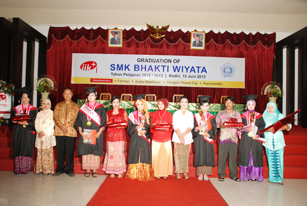 WISUDA5