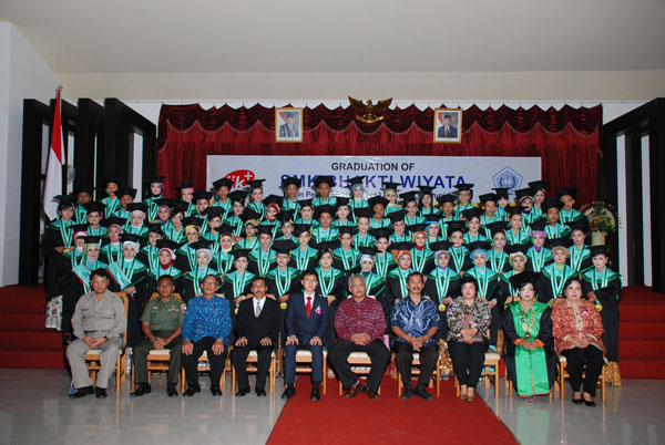 wisuda3