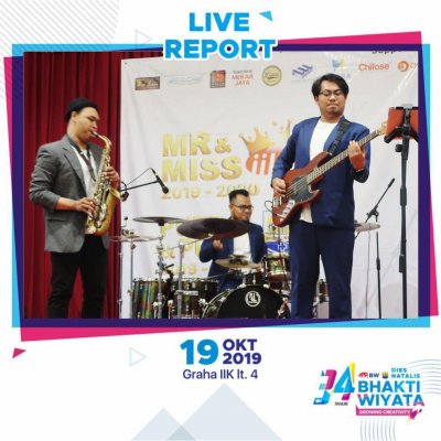 Ajak Penotong Bernyanyi dan Berjoget Bersama, Penampilan The Outside Band Pecahkan Suasana di Graha IIK Hall