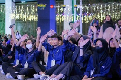 Gemuruh dan sorak sorai penonton