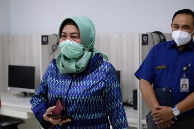 dr. Wiendra Waworuntu, M.Kes. memuji fasilitas yang dimiliki IIK BW terutama prodi D4 Pengobatan Tradisional Tiongkok