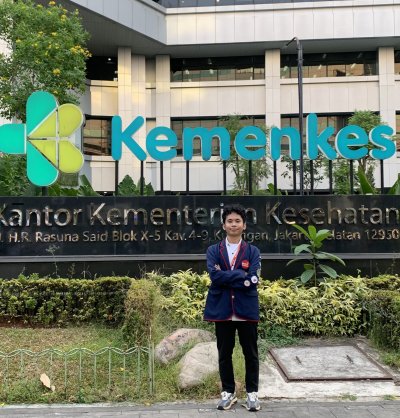 Riyan Hidayatullah, mahasiswa S1 Kesehatan Masyarakat IIK Bhakta, siap menimba pengalaman melalui program magang di Kementerian Kesehatan RI.