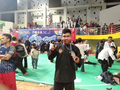 M. Ravi Salahuddin mahasiswa UKM PSHT IIK BW meraih juara 2 Ajang Silat Batu National Championship