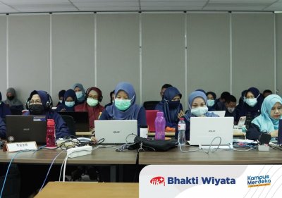 Akreditasi ini dilaksanakan dengan harapan dapat memberikan hasil terbaik dan minimal memperoleh akreditasi B untuk prodi profesi Apoteker.