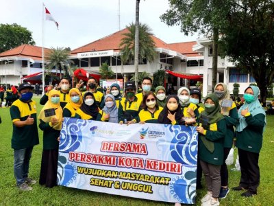 Dosen IIK Bhakta Hadiri Peringatan Hari Kesehatan Nasional ke 57 di Balaikota Kediri